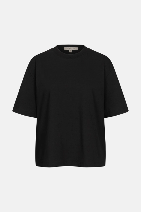 Oversized cropped T-shirt