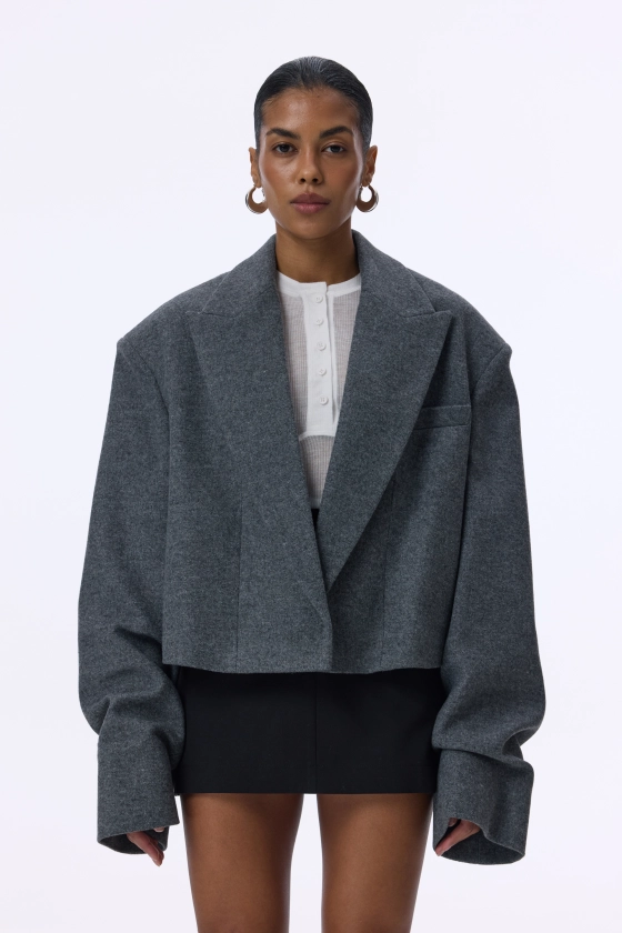 Пальто кроп зі збіркою на рукаві - фото 3