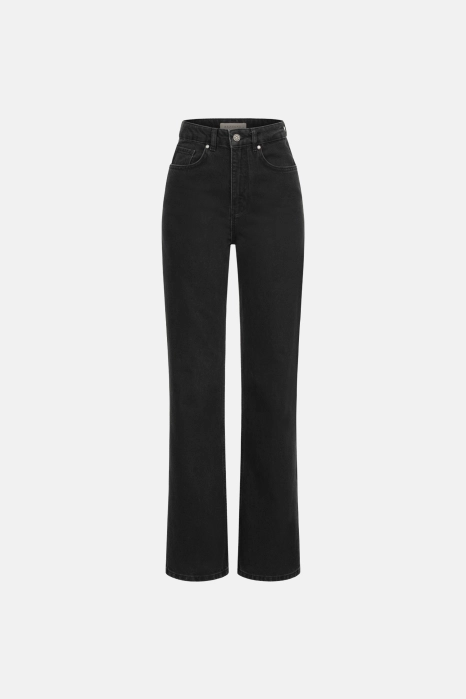 Straight-leg jeans