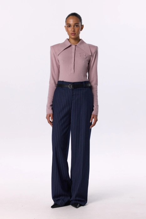 Mid-rise wool trousers with a crease