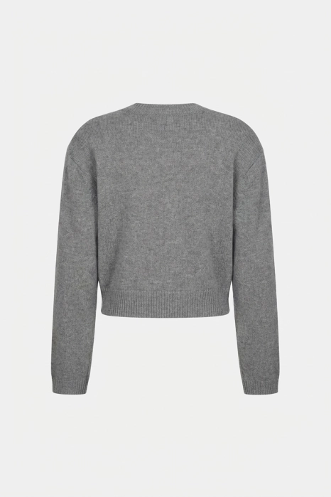 Pumped sweater