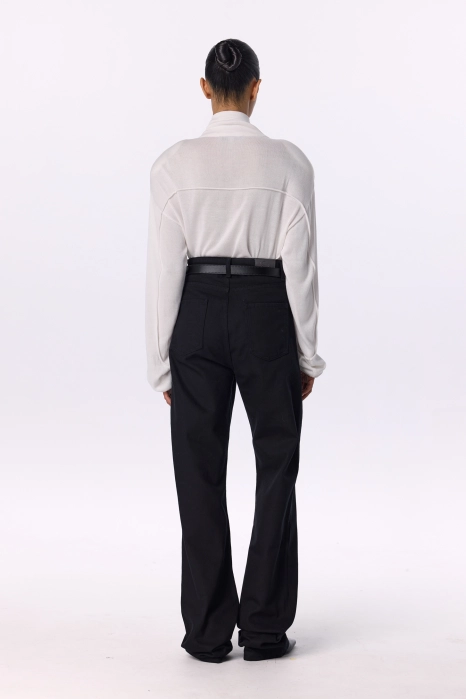 Straight-leg jeans