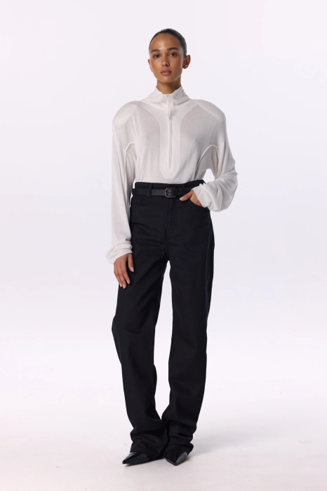 Straight-leg jeans