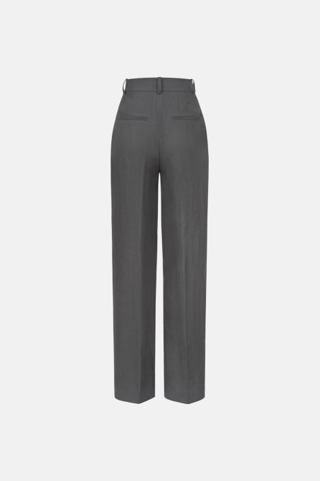 Mid-rise wool trousers with a crease