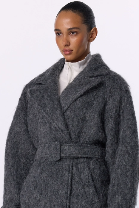 Maxi alpaca coat with lowered sleeves