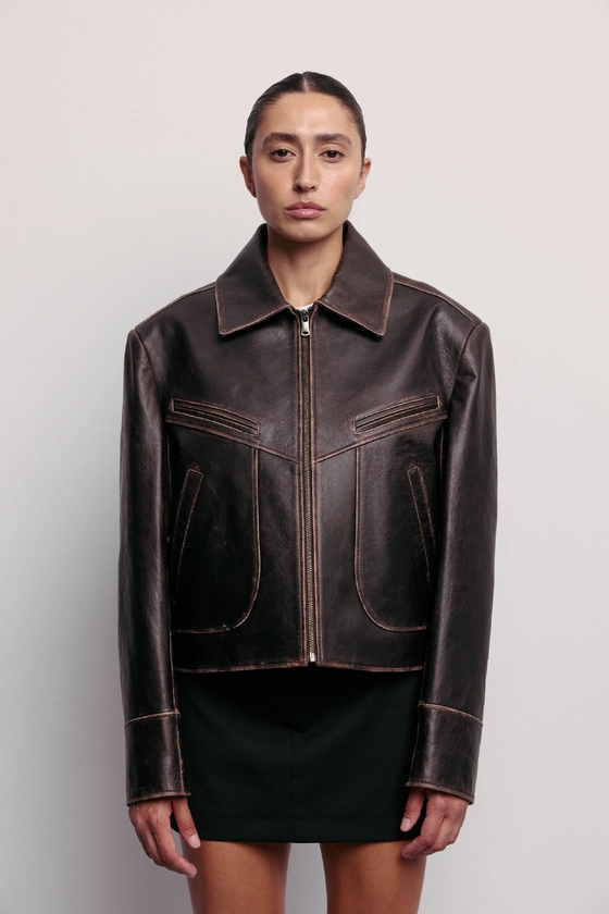 Leather jacket with natural scuffs - photo 3