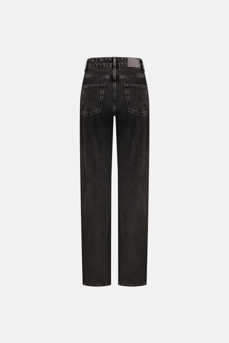 Straight-leg jeans