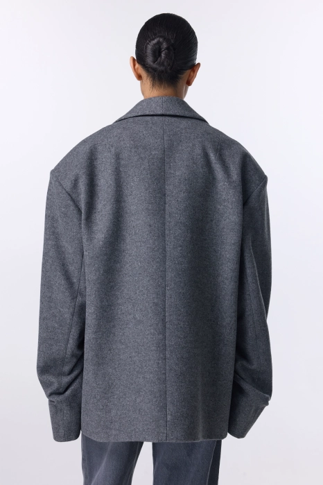 Oversized coat-jacket with gathered sleeves