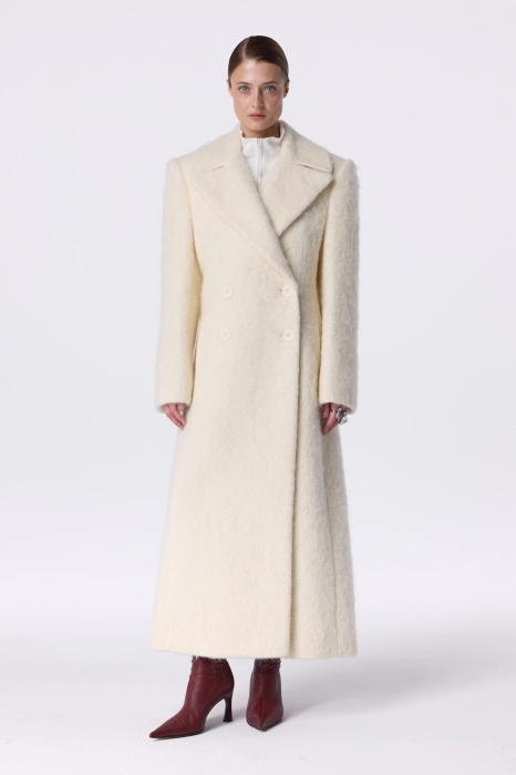 Snug alpaca coat