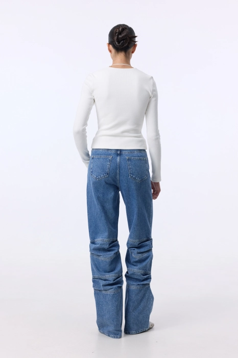  Bulky jeans