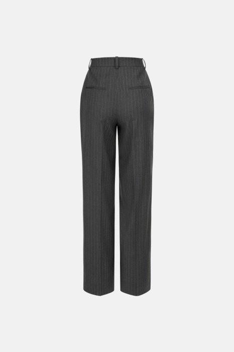Mid-rise wool trousers with a crease