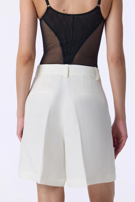 Business linen shorts