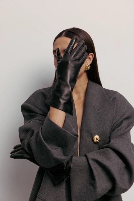 Classy gloves