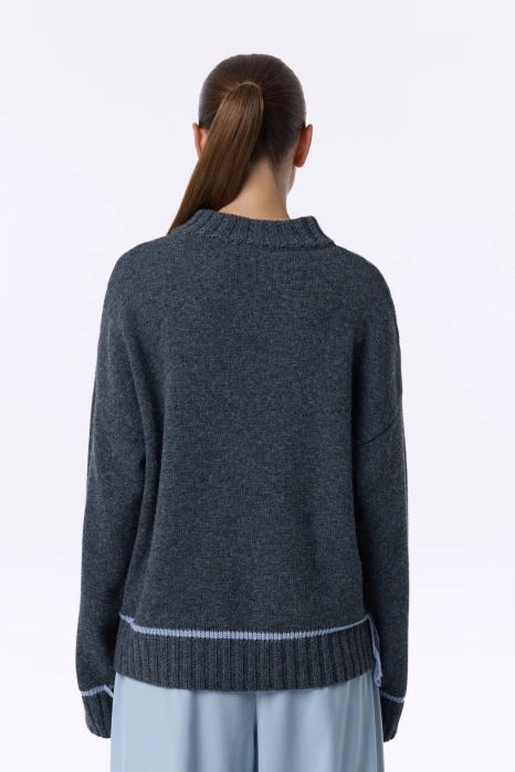 Contrast sweater