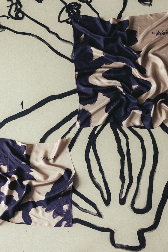 Хустка Bazhane & Kozynets Chrysanthemum Noir - фото 4