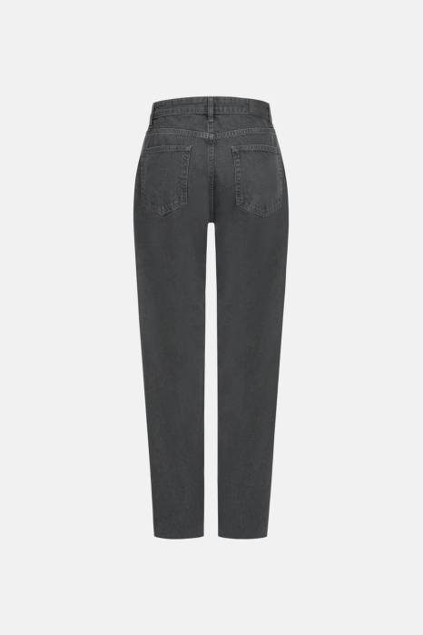 Cool girl jeans